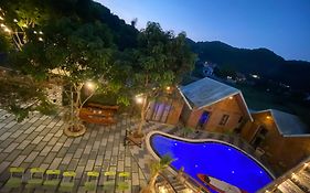 Cat Ba Rustic Homestay